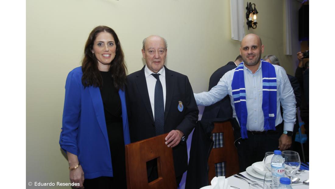 Pinto da Costa recandidata-se à presidência do FC Porto a "pensar nas dificuldades do presente"