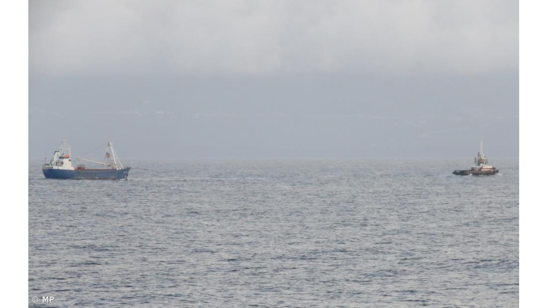 Marinha acompanha navio à deriva nos Açores – Imagem 1