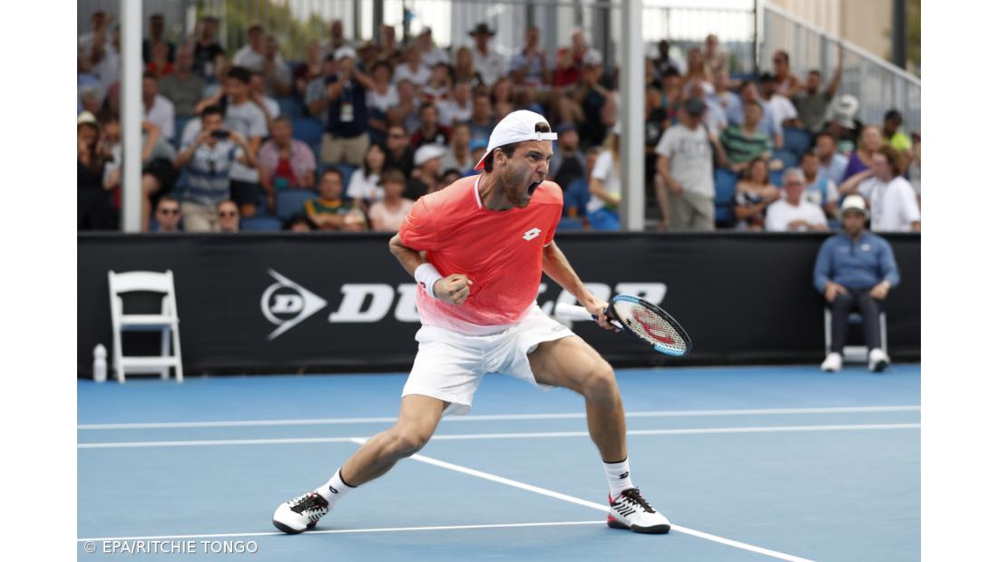 Tenista João Sousa sobe dois lugares no ranking, Pedro Sousa sai do 'top 100'