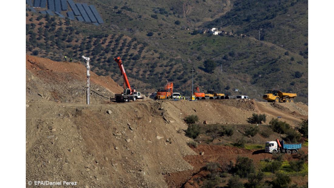 Alcançado objetivo dos 60 metros para resgatar criança de poço em Málaga