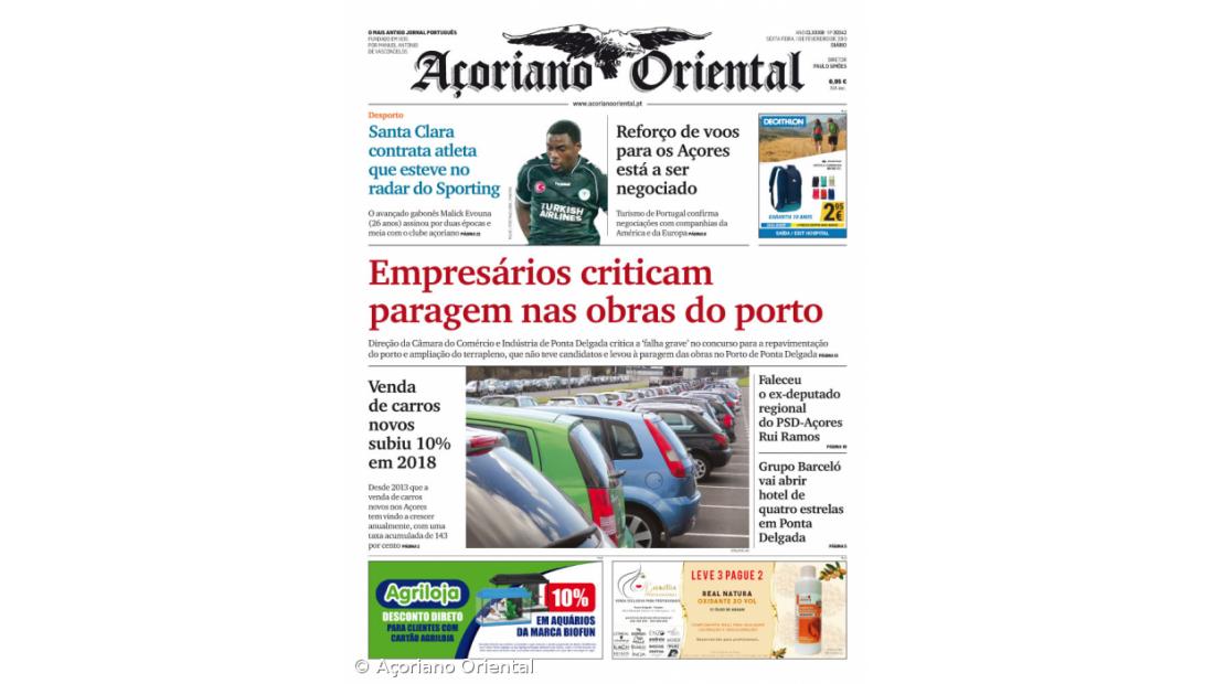 "Empresários criticam paragem nas obras do porto" é a manchete do Açoriano Oriental