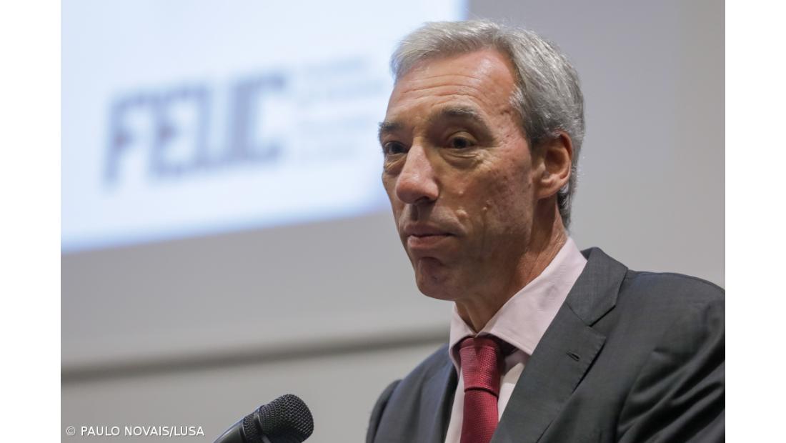 Ministro da Defesa de Portugal defende reforço de medidas para combater trafico de droga no Oceano Atlântico