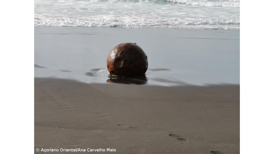 Polícia Marítima isola praia devido a objeto não identificado – Imagem 2