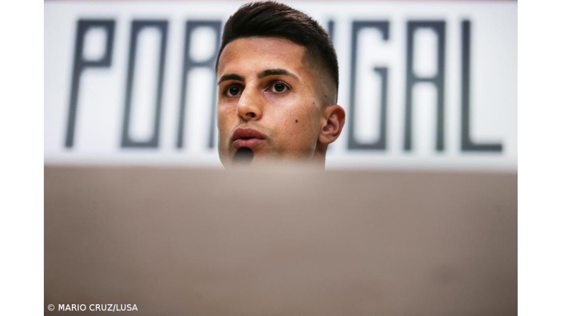 Cancelo fez teste positivo ao novo coronavírus e é substituído por Dalot