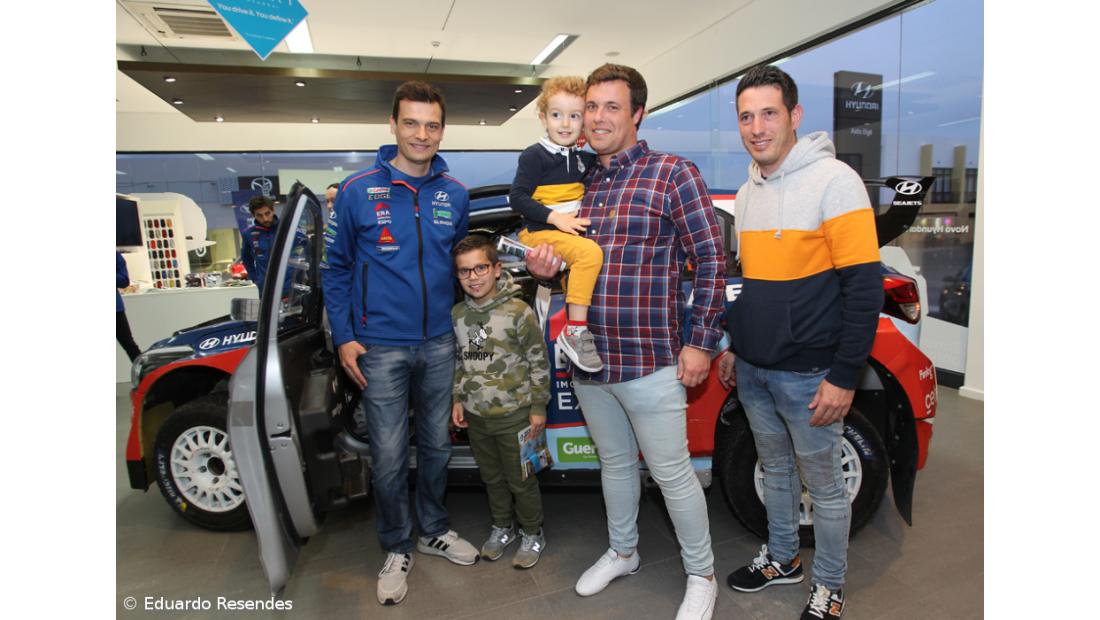 Team Hyundai Portugal em sessão de autógrafos – Imagem 5