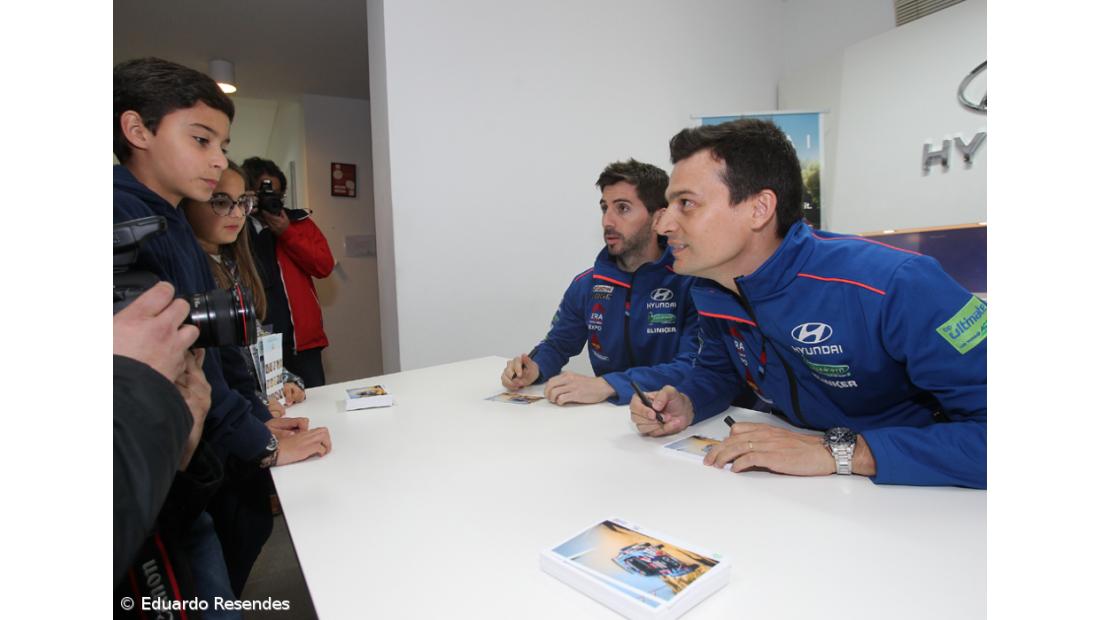 Team Hyundai Portugal em sessão de autógrafos – Imagem 4