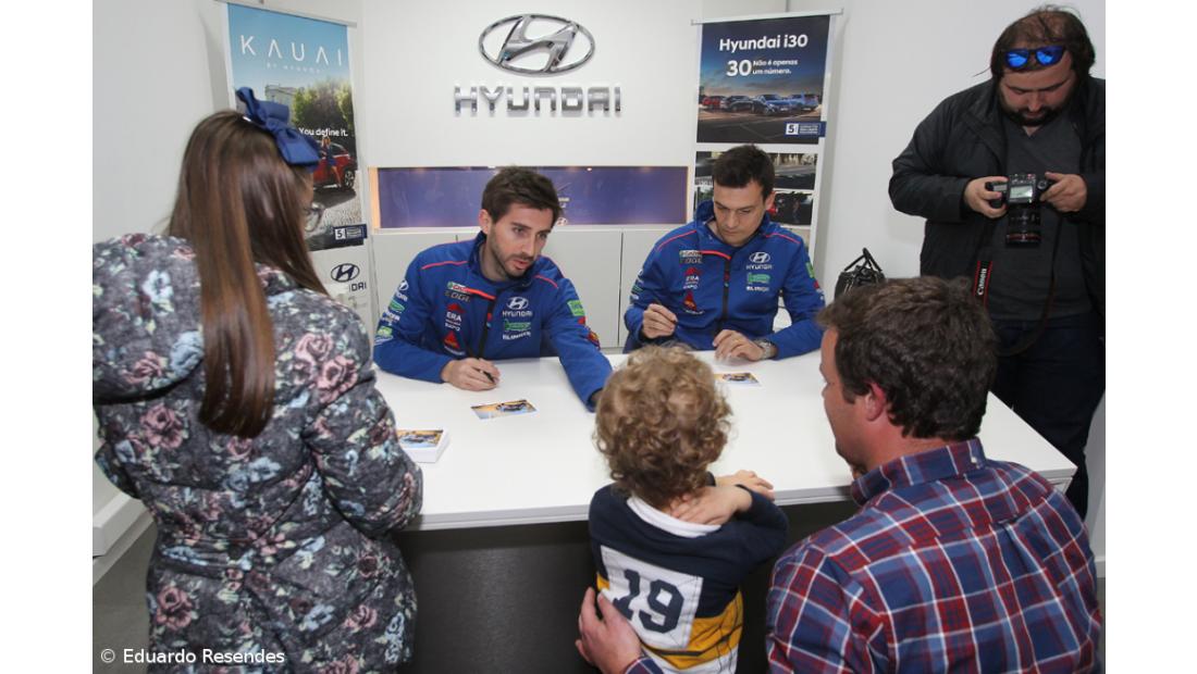 Team Hyundai Portugal em sessão de autógrafos – Imagem 9