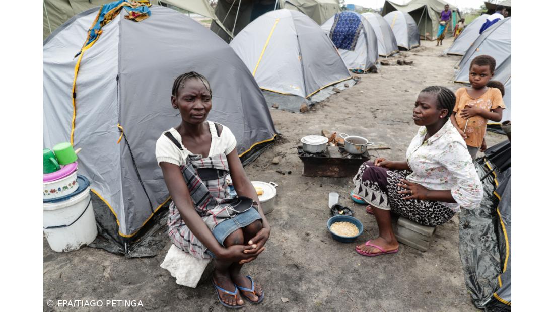 Trabalhadores dos CTT vão doar cerca de 1,6 toneladas de roupa a Moçambique – Imagem 2