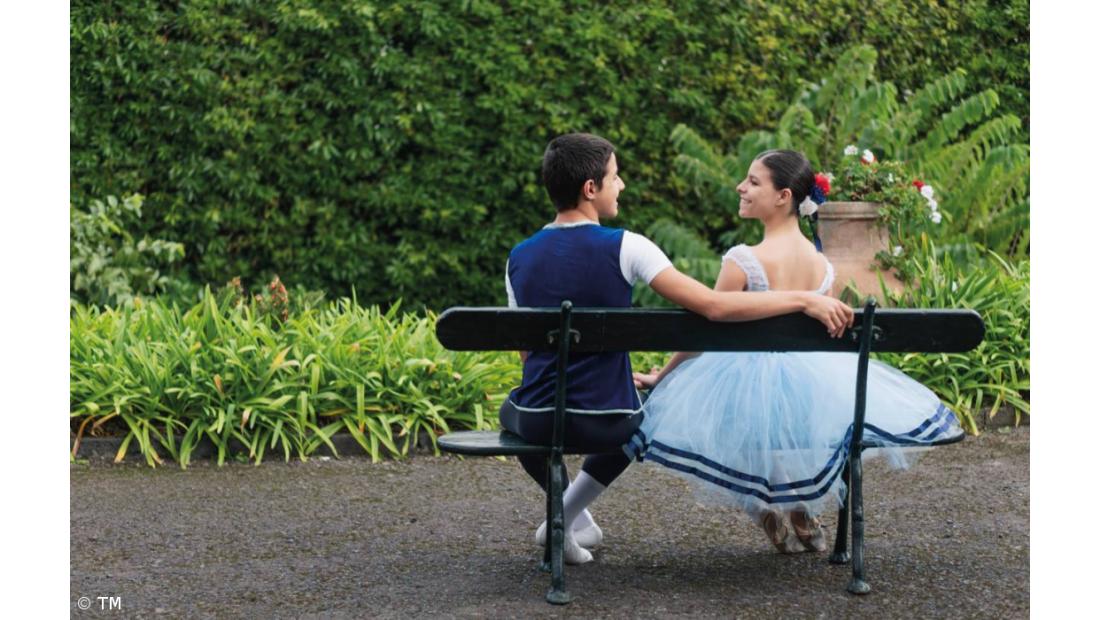 “La Fille mal gardée” no palco do Teatro Micaelense