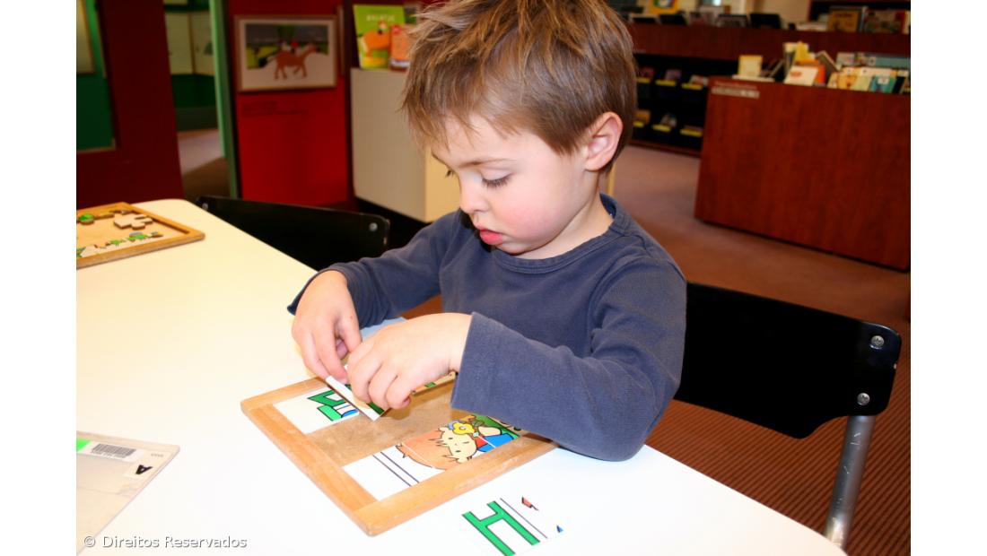 Alunos passam frio e respiram mal nas salas de aula