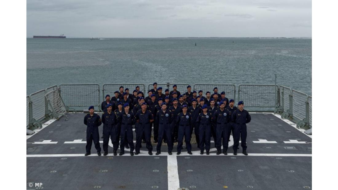  NRP Viana do Castelo em missão nos Açores 