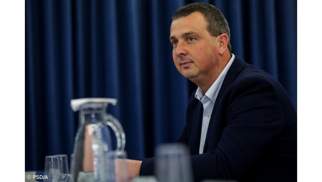 PSD/Açores congratula-se com colocação nos quadros de 281 professores contratados