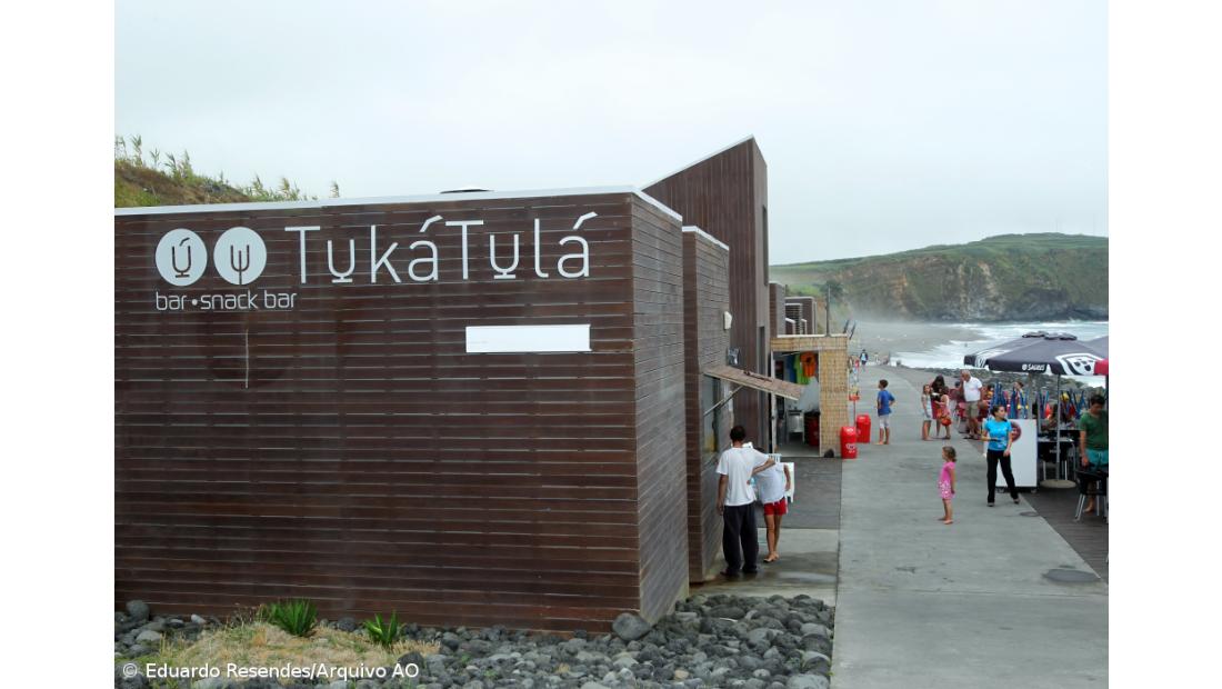 Câmara da Ribeira Grande condenada a adjudicar construção de bar