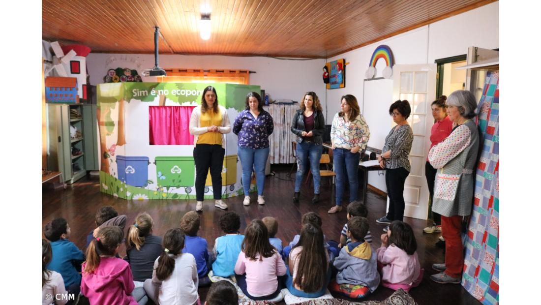 “Os Três Porquinhos e a Reciclagem” ensinaram a preservar o ambiente