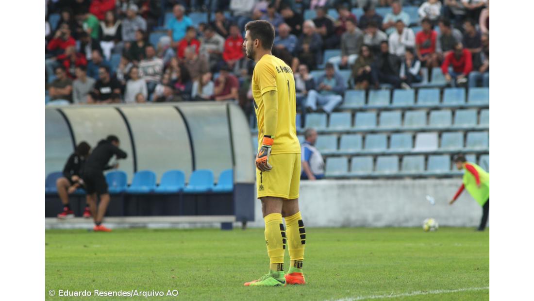 Santa Clara contrata guarda-redes André Ferreira