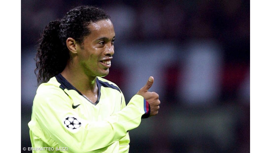 Ronaldinho sai em liberdade depois de seis meses detido no Paraguai