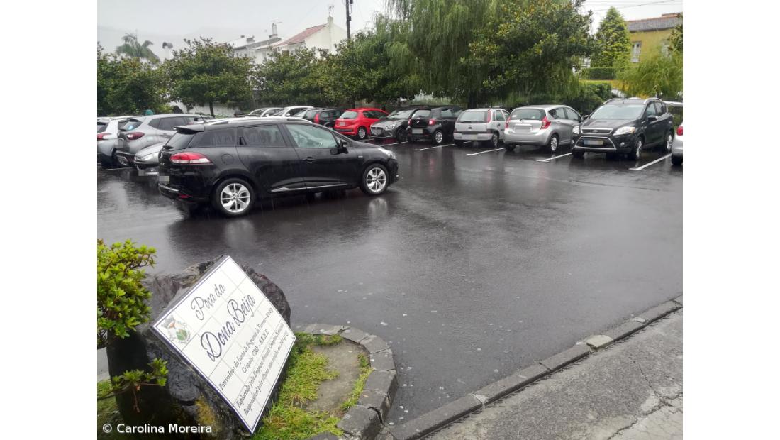 Moradores das Furnas alertam para “caos” de viaturas e turistas