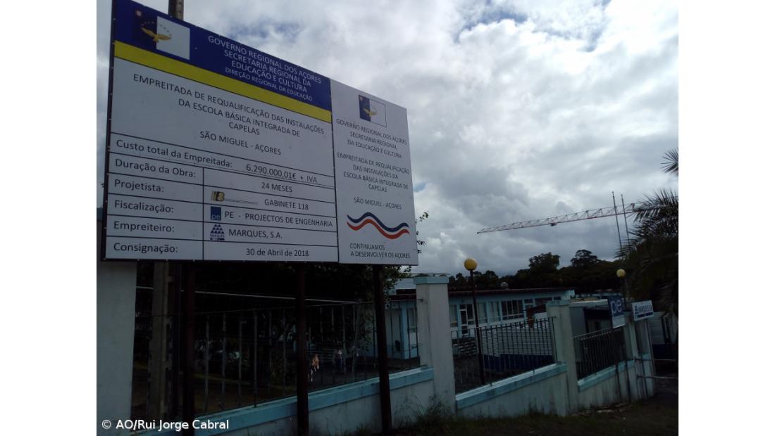 Escola Básica das Capelas ainda sem data para retoma das obras