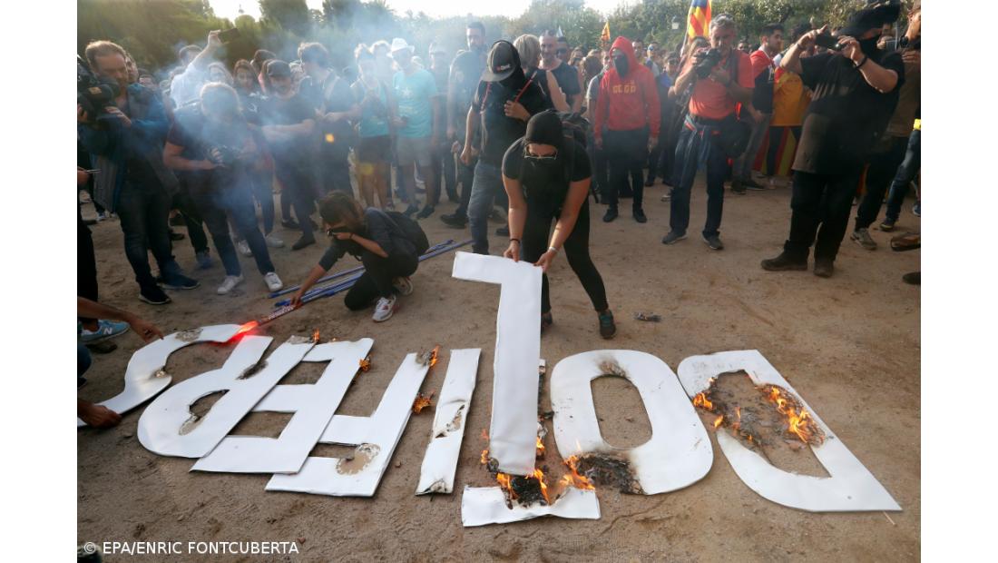Centenas de milhares saem à rua em Barcelona pela independência da Catalunha – Imagem 3
