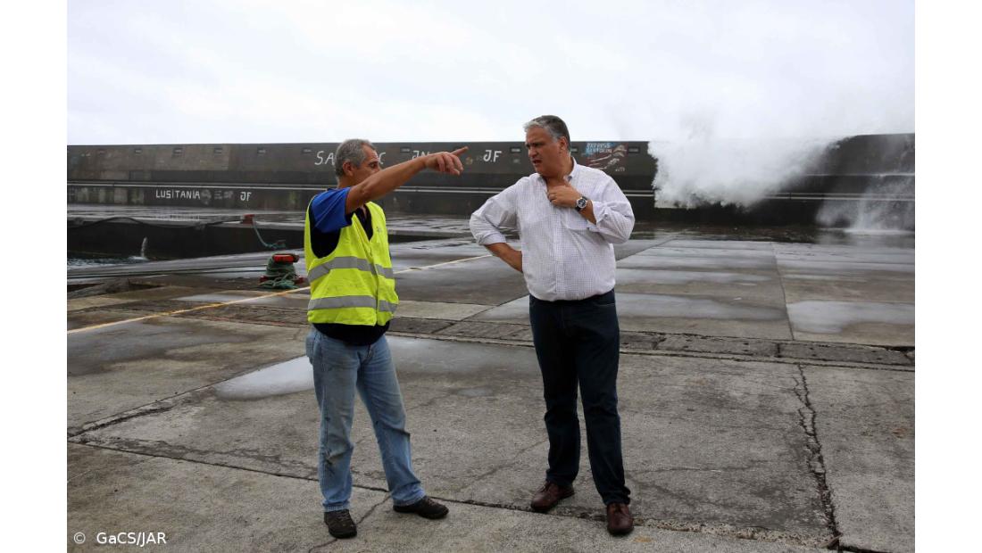 Vasco Cordeiro acompanha na ilha das Flores preparativos para o furacão Lorenzo