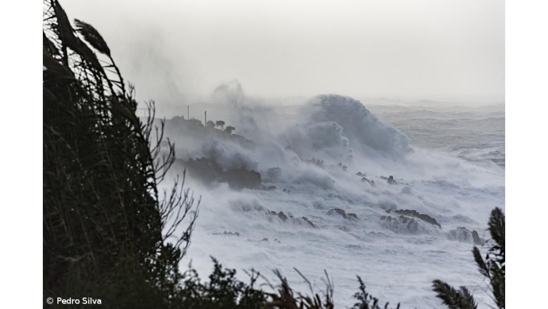 Fotogaleria passagem do furacão Lorenzo pela ilha do Pico – Imagem 2