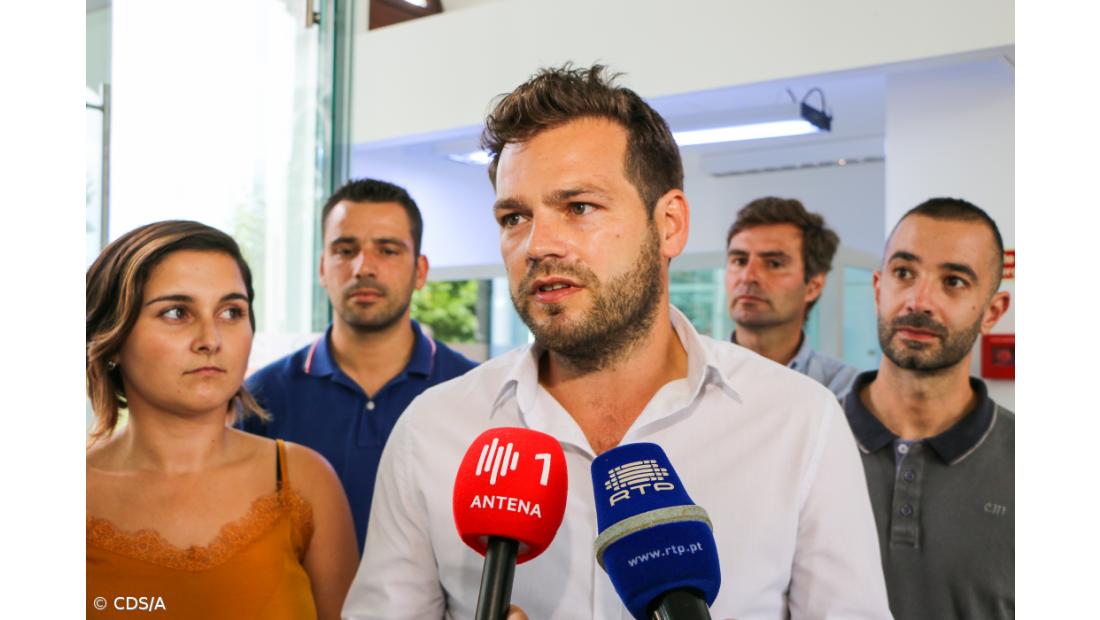 CDS defende investimento na tripolaridade da universidade