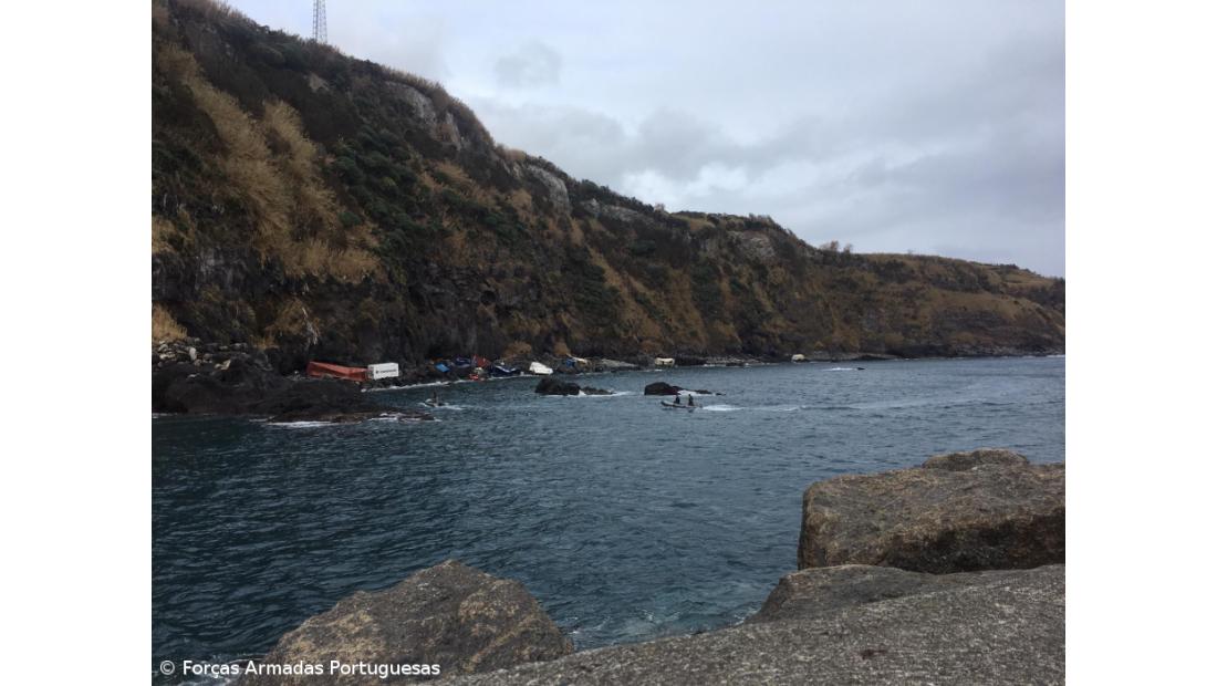 Forças Armadas iniciaram trabalhos de sondagem da aproximação ao porto das Lajes das Flores – Imagem 4