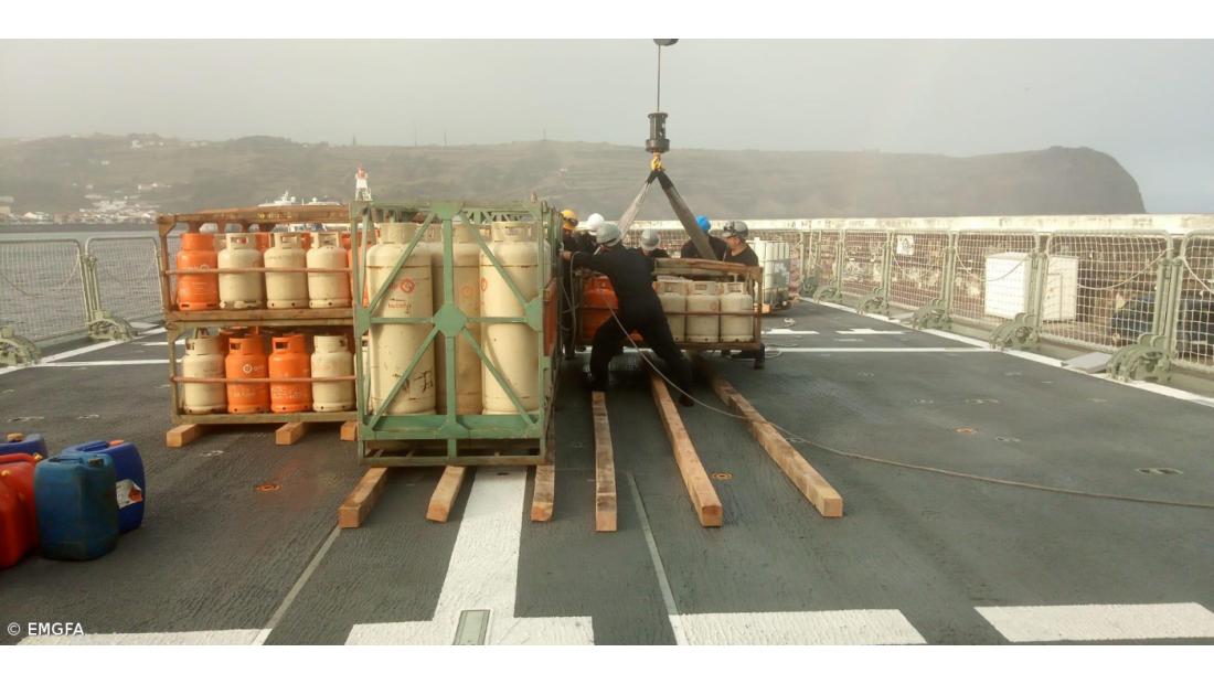 Navios da Marinha com 280 militares já estão nas Flores para apoiar população – Imagem 6