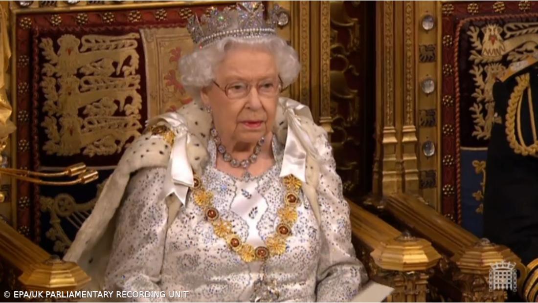 Saída da UE em destaque no programa do Governo apresentado pela Rainha 