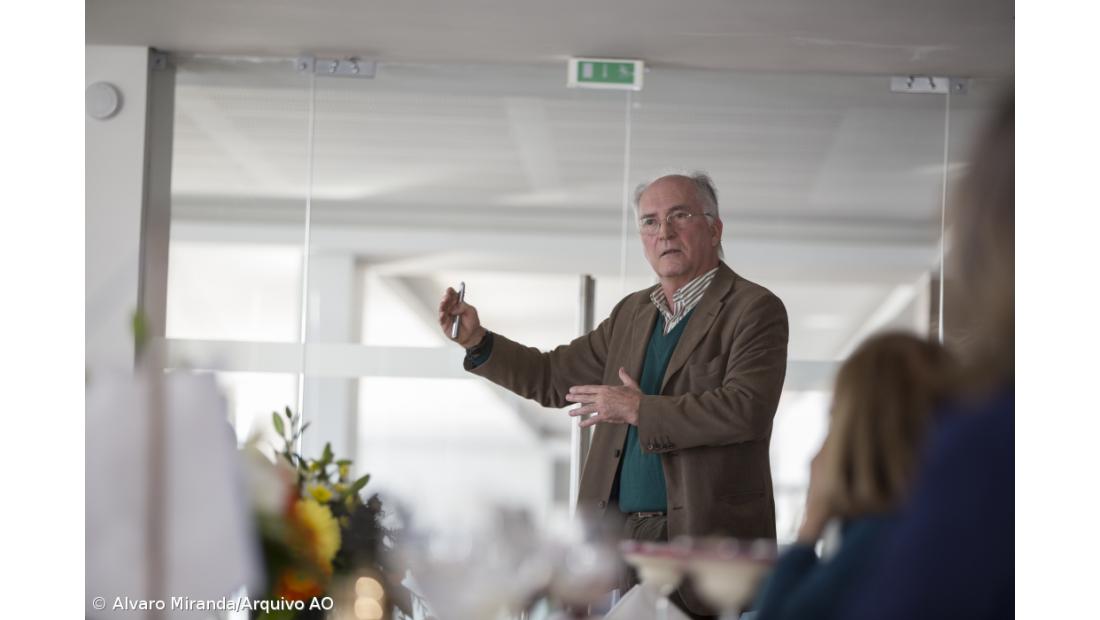 Ex-provedor da Saúde nos Açores e secretário da tutela trocam acusações