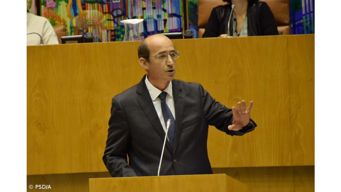 Deputado do PSD/Açores critica ação do PS na pobreza e é comparado com Chega