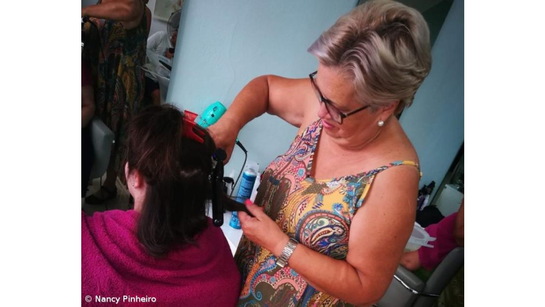 Rosário Pinheiro é cabeleireira há 50 anos – Imagem 2