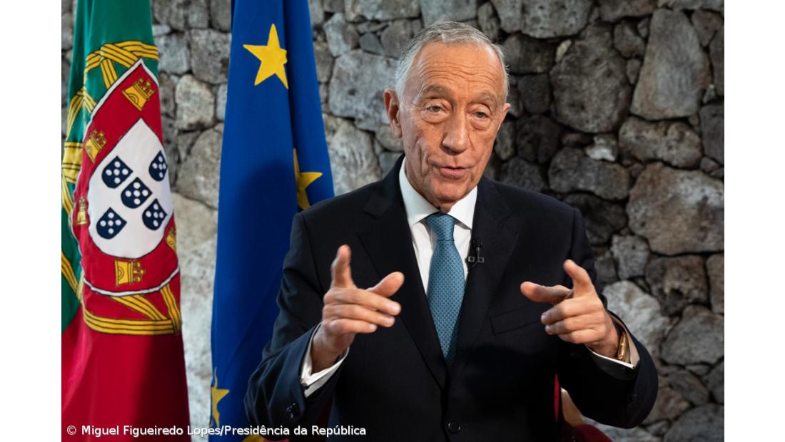 Marcelo adia para novembro decisão sobre recandidatura