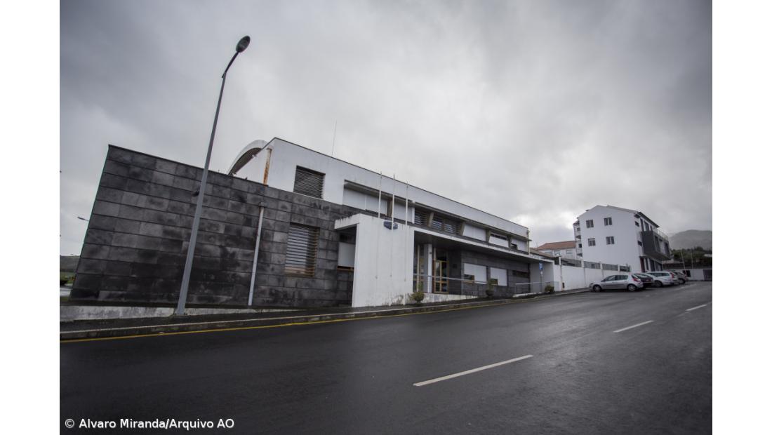 PSP investiga vaga de furtos a máquinas de tabaco na ilha de São Miguel