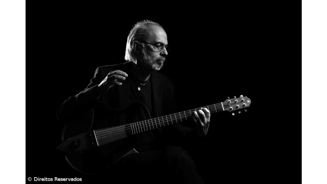 “De três em três anos gosto de renovar a alma e a música”