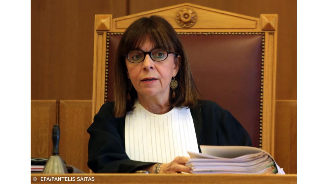 Grécia elege pela primeira vez uma mulher para a Presidência do país