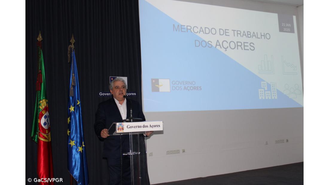 Governo dos Açores garante que há uma "redução substancial" nos avales concedidos