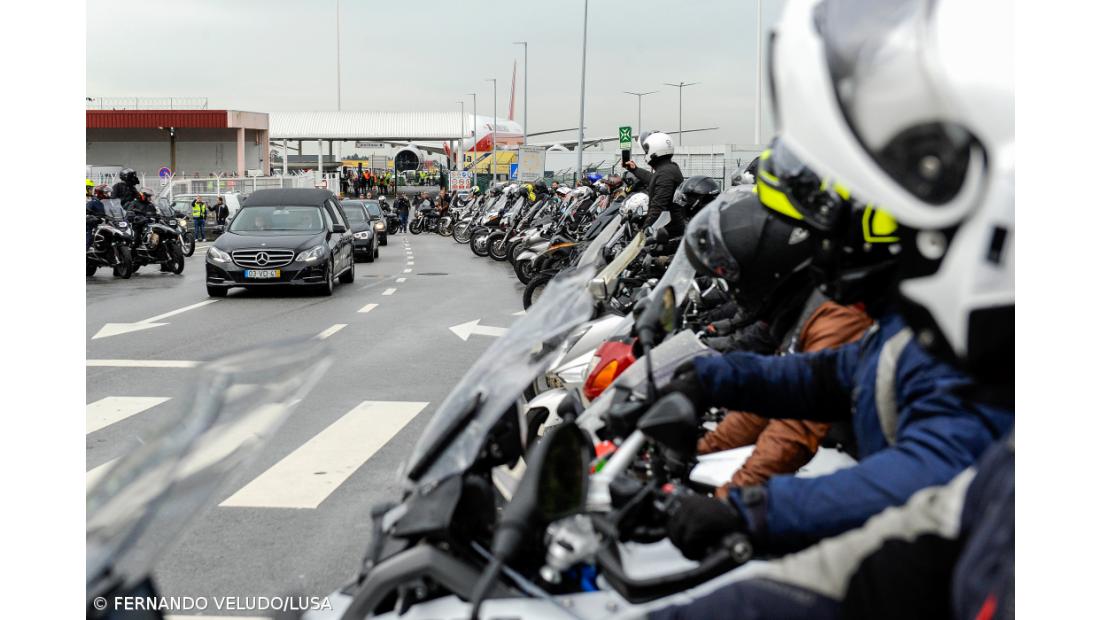 Cortejo fúnebre acompanhado por uma centena de ‘motards’ – Imagem 2