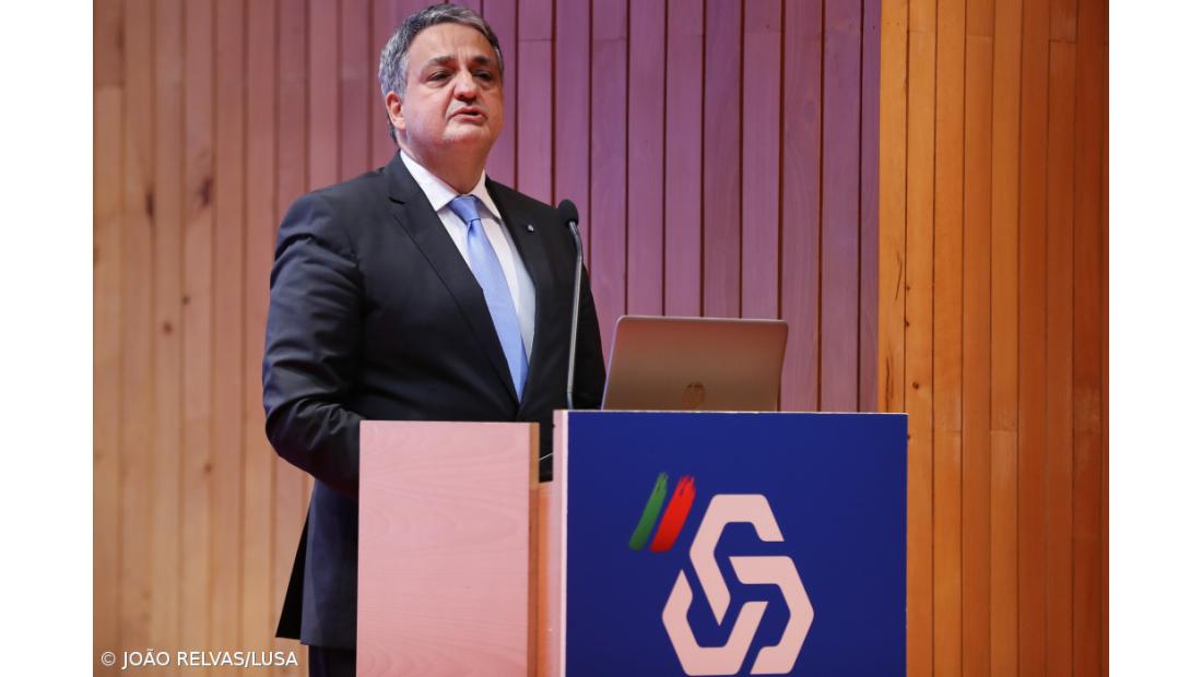 Deputados aprovam audição do presidente da CGD sobre diminuição de serviços bancários