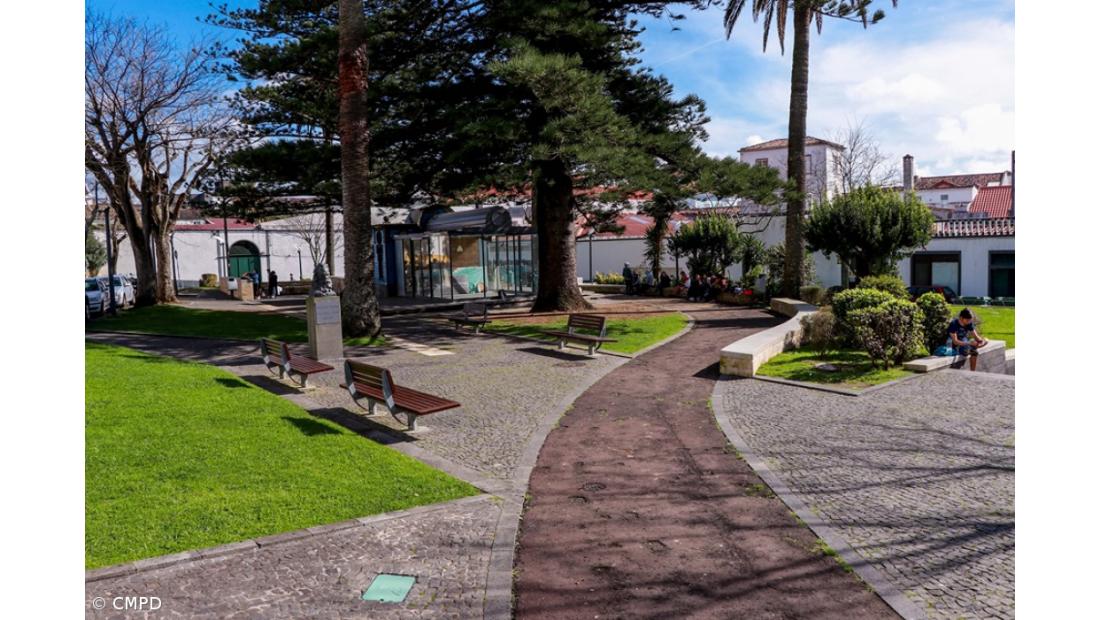 Detido suspeito de traficar droga junto a escola de Ponta Delgada