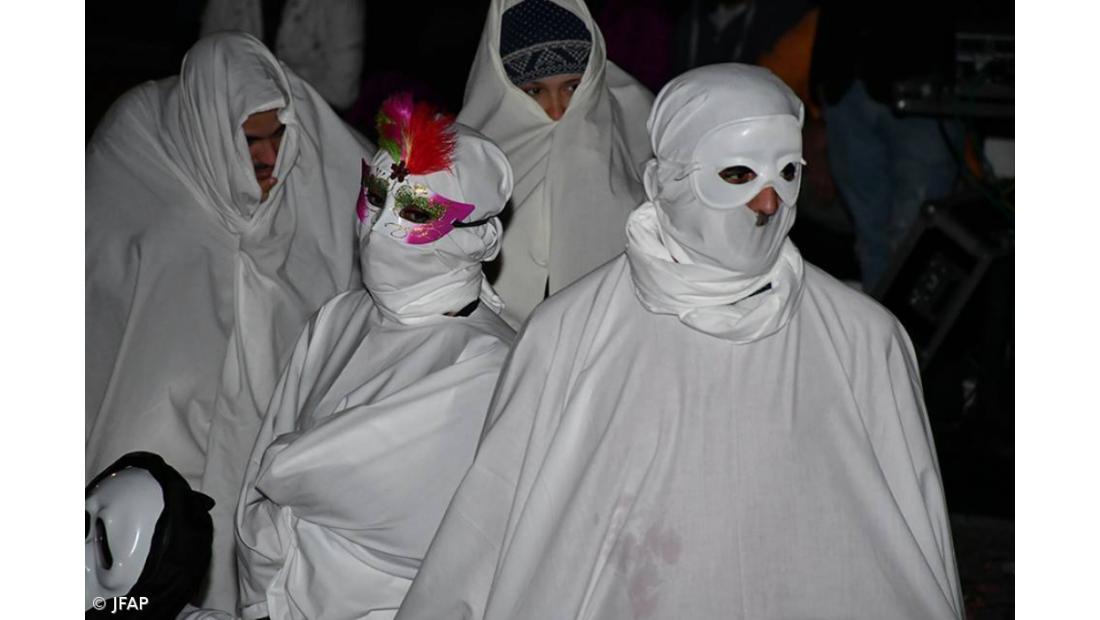 Desfile de Carnaval e noite do lençol em Água de Pau – Imagem 1