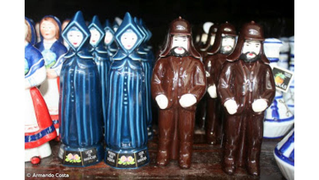 Fábrica de Licores Mulher de Capote – Imagem 6