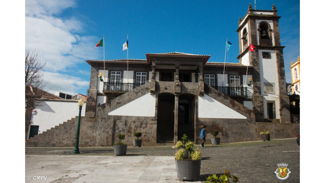 Furtados dois computadores na Câmara da Praia da Vitória – Imagem 1