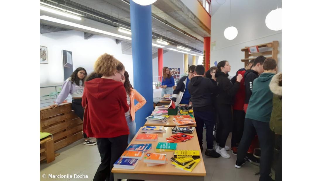 Iª Feira do Livro da Biblioteca da ESLagoa – Imagem 2
