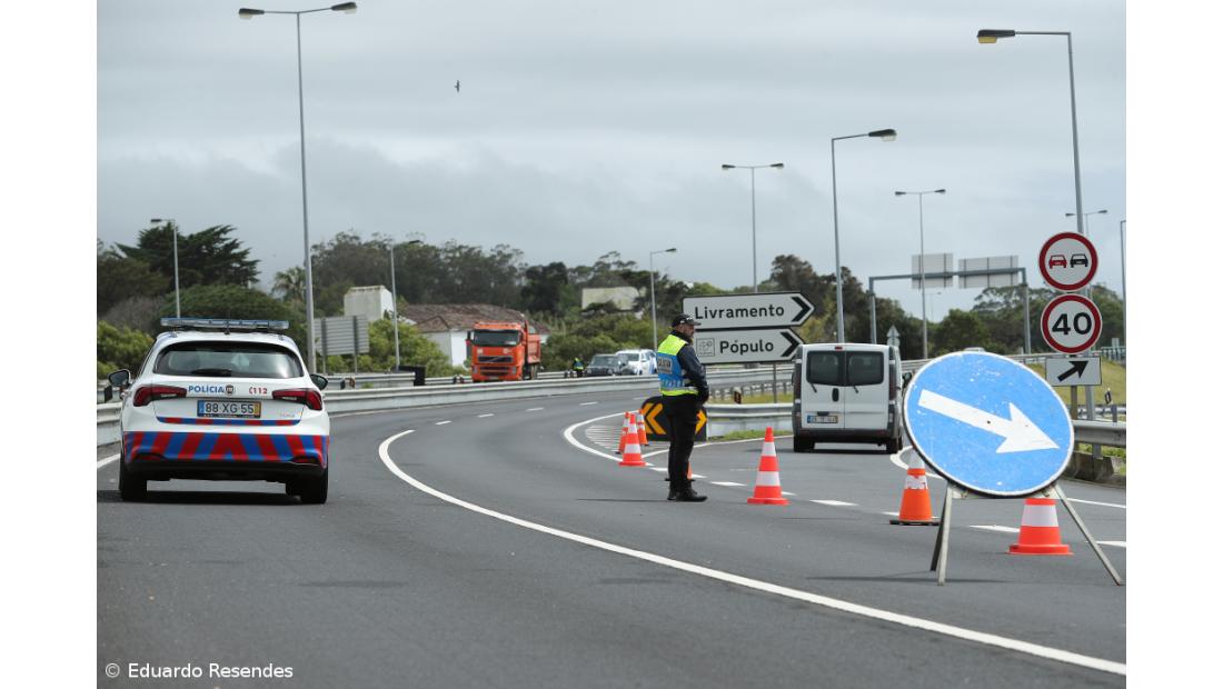 PSP fez 12 detenções por desobediência nos Açores