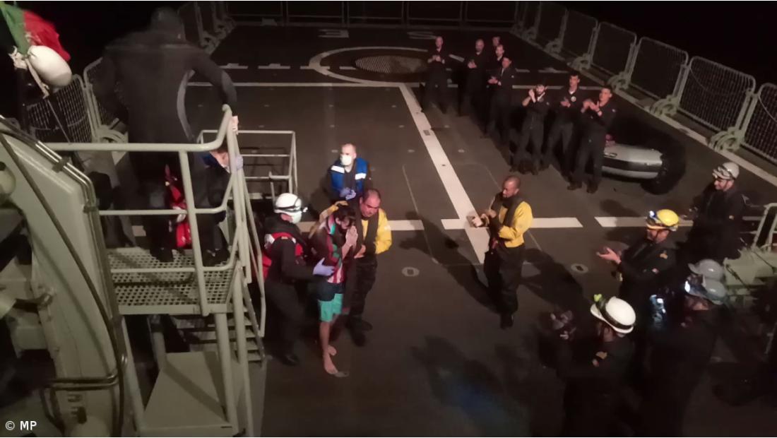 Marinha resgata homem que caiu ao mar a sudoeste das Flores