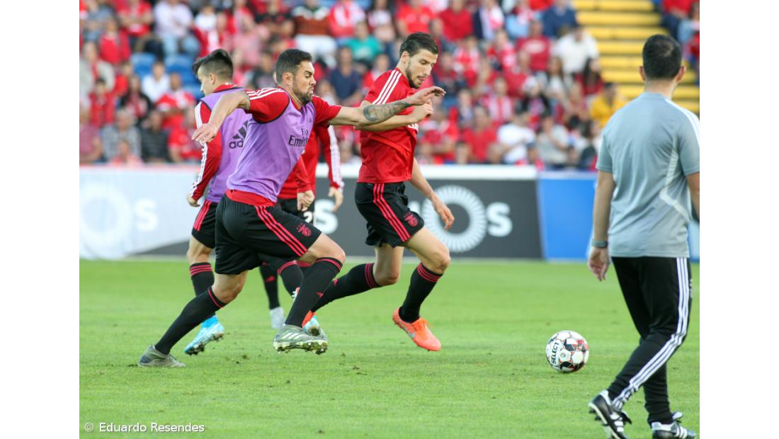 Benfica tem de ganhar ao Vitória de Guimarães para evitar título portista