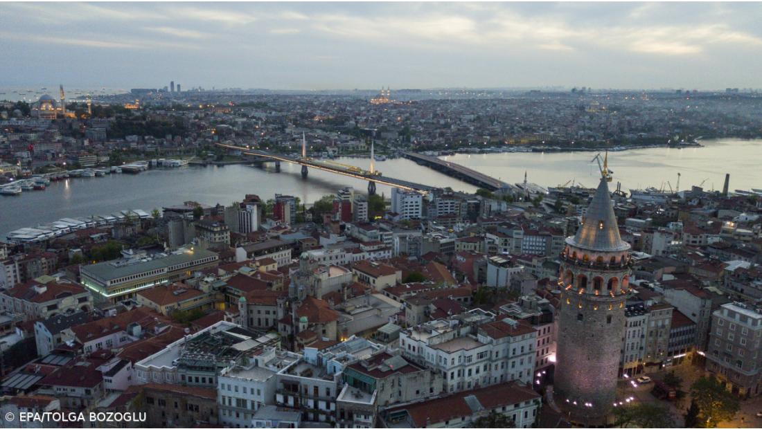 Presidente da Câmara de Istambul é reeleito