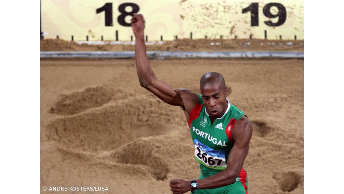 Nélson Évora dá medalha de ouro a Portugal 