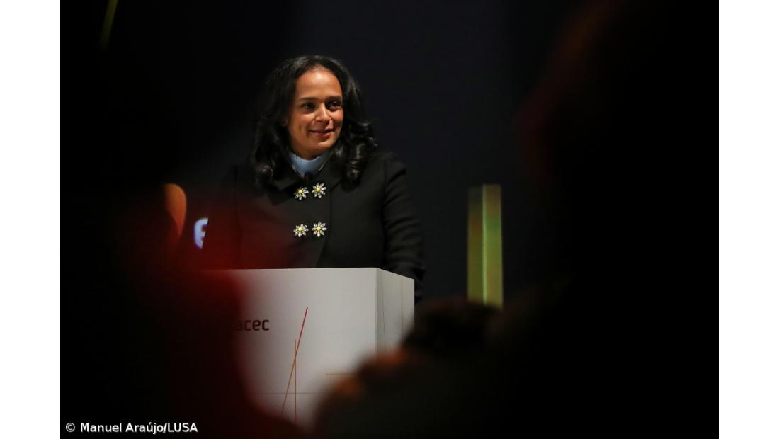 Isabel dos Santos diz-se "contactável e disponível" em colaborar com a justiça